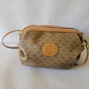 GUCCI VINTAGE AUTHENTIC CROSSBODY HANDBAG PURSE